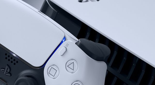 Sony chiuderà i PlayStation ™ Store per PS3, PS Vita e PSP